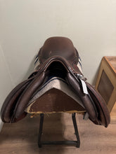 Load image into Gallery viewer, 19” Lariche Event Saddle