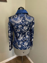 Load image into Gallery viewer, S Blue And Silver Show Shirt