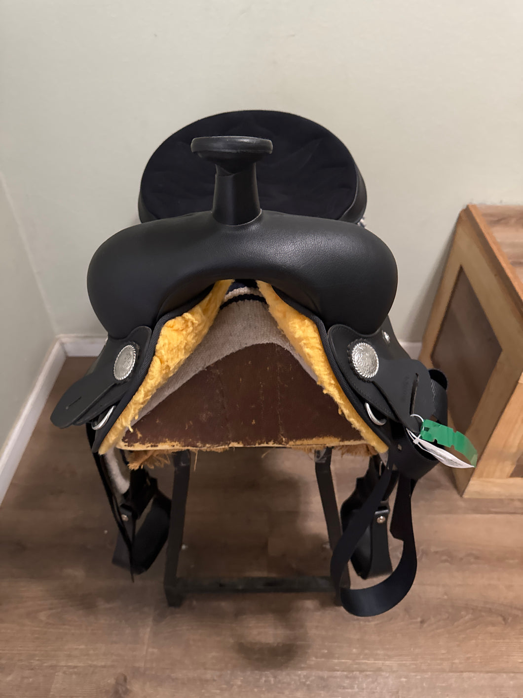 16” Wintec Synthetic Western Saddle