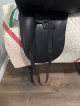 Load image into Gallery viewer, 16.5” JRD Concord Dressage Saddle