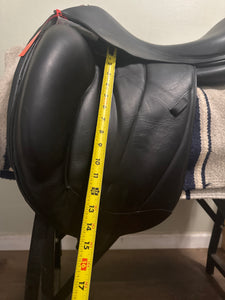 17” Voltaire Adelade 2017 Dressage Saddle