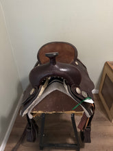 Load image into Gallery viewer, 16” Royal King Western Saddle