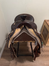 Load image into Gallery viewer, 16” Circle Y Western Saddle