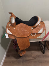 Load image into Gallery viewer, 16” Circle Y Show Saddle