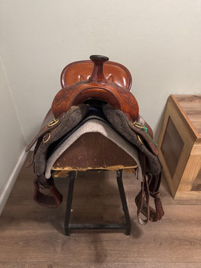 16.5” Tucker Western Saddle