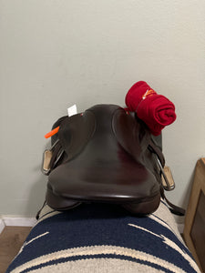 17.5” Albion Kontact English Saddle