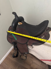 Load image into Gallery viewer, 16.5” Abetta Hybrid Western Saddle