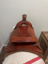 Load image into Gallery viewer, 15.5” Dakota Roping Western Saddle