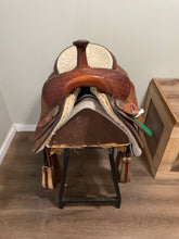 Load image into Gallery viewer, 16” Tex Tan Cutting Saddle