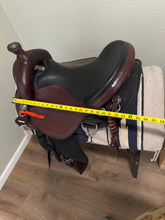 Load image into Gallery viewer, 17” Crestridge Hybrid Western Saddle