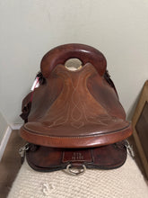 Load image into Gallery viewer, 15” Sharon Saares Endurance Saddle