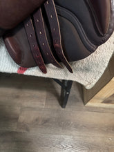 Load image into Gallery viewer, 16.5” Ovation Adjustable AP Saddle