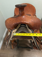 Load image into Gallery viewer, 16” Dakota Penning Western Saddle