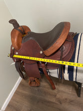 Load image into Gallery viewer, 16” Western Saddle