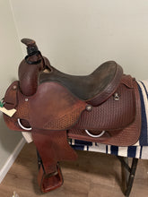 Load image into Gallery viewer, 16” Fronteir Saddlery Western Saddle