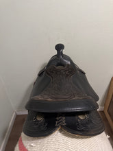 Load image into Gallery viewer, 15” Round Skirt Western Saddle
