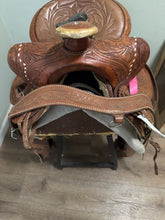 Load image into Gallery viewer, 15” Hereford TexTan Western Saddle