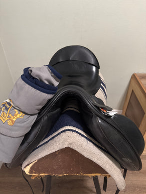 17” N2 Cardhu Monoflap Dressage Saddle