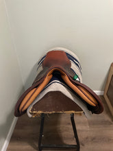Load image into Gallery viewer, 16” Collegiate AP English Saddle