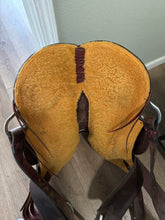 Load image into Gallery viewer, 17” Jays Custom Leather Western Saddle