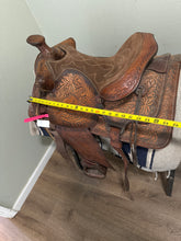 Load image into Gallery viewer, 15” Western Saddle