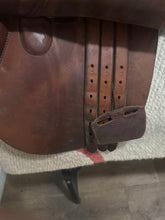 Load image into Gallery viewer, 17” Custom Jump Saddle
