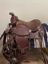 Load image into Gallery viewer, 12.5” Child’s King Series Western Saddle