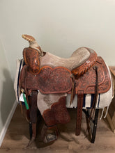 Load image into Gallery viewer, 16” Trails End Jim Kelly Western Saddle