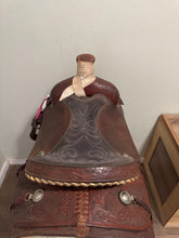 Load image into Gallery viewer, 15.5 Western Rope Saddle