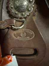 Load image into Gallery viewer, 17” McDaniels Roping  Saddle