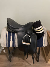 Load image into Gallery viewer, 17” Karl Niedersuss Dressage Saddle