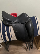 Load image into Gallery viewer, 16” Equipped Dressage Saddle