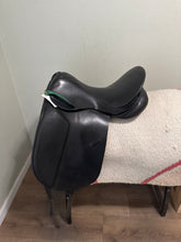 Load image into Gallery viewer, 16.5” JRD Concord Dressage Saddle