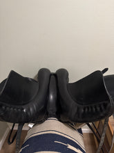 Load image into Gallery viewer, 17.5” Karl Nuerdersuss Dressage Saddle