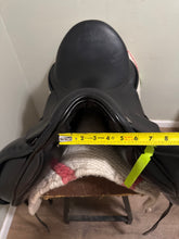 Load image into Gallery viewer, 18” Sattlerei Dresch Dressage Saddle