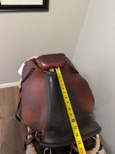 Load image into Gallery viewer, 14.5” Sky Horse Endurance Saddle