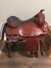 Load image into Gallery viewer, 18” Frontier Western Saddle