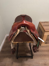Load image into Gallery viewer, 16” Fabtron Hybrid Synthetic Western Saddle