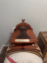 Load image into Gallery viewer, 16” Crates Trophy Saddle