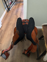 Load image into Gallery viewer, 16” Kevin Parrish Endurance Saddle