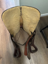 Load image into Gallery viewer, 15” Simco Western Saddle