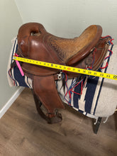 Load image into Gallery viewer, 15.5” Easy Rider Endurance Saddle