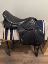 Load image into Gallery viewer, 18” Fluffs Custom Event Saddle