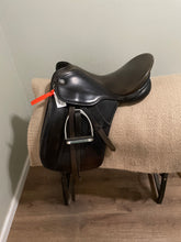 Load image into Gallery viewer, 17” Kieffer  Dressage Saddle