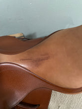 Load image into Gallery viewer, 17” Barnsby AP English  Saddle