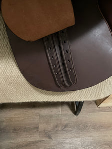 17.5” HDR English Jump Saddle