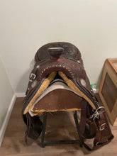 Load image into Gallery viewer, 16” Victor Quality Western Saddle
