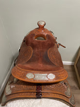 Load image into Gallery viewer, 16” Rios Western Show Saddle