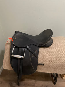 18” Thorowgood Synthetic Dressage Saddle