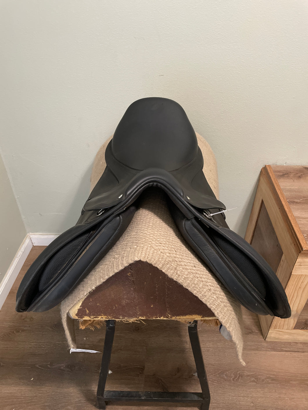 18” Arena Black AP Saddle